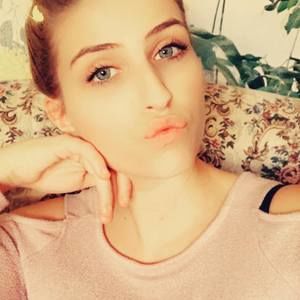 Meet your Posher, Kelsey